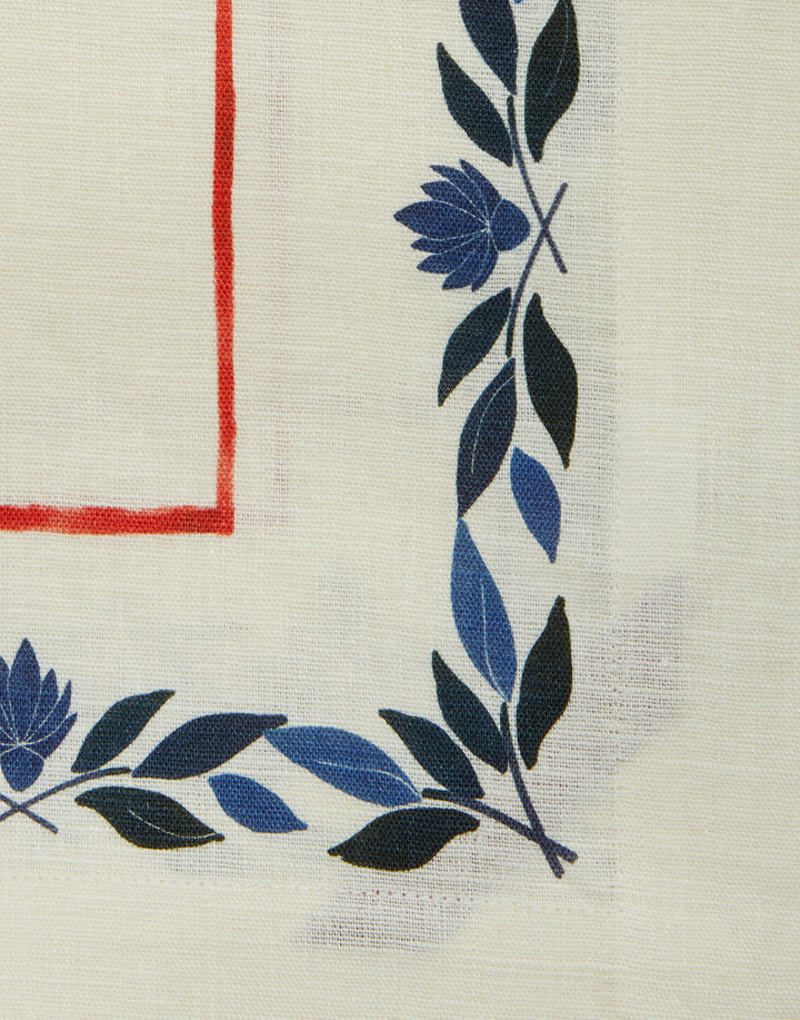 Wildbird Placée Large Tablecloth