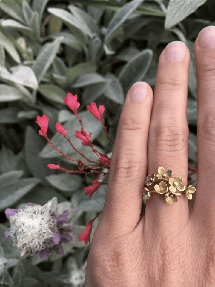 Blooming 3 Flower Ring - Joanna Peters - Ileana Makri store