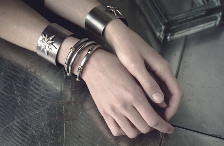 Titans Cuff T-D - TITANIUM - Ileana Makri store