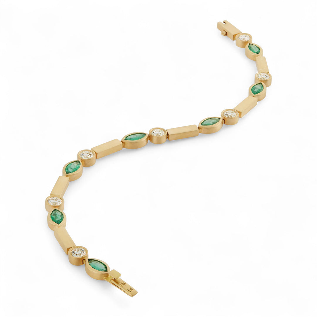 Emerald Navette Stream Bracelet Y-Em-D