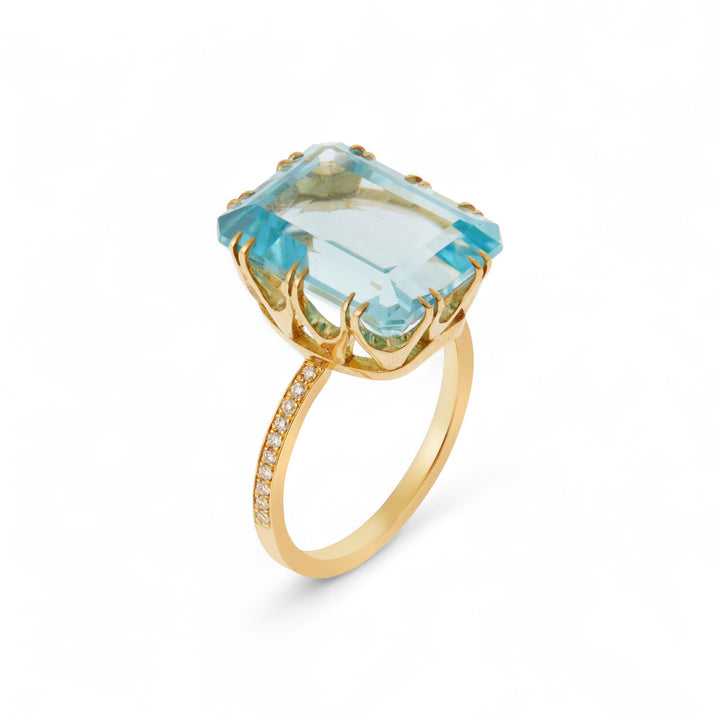 Oblong Crown Solitaire Blue Topaz