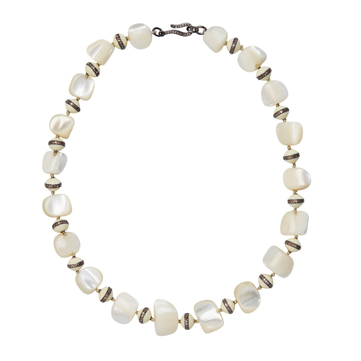 Antique Mother of Pearl Necklace 270 (43cm)