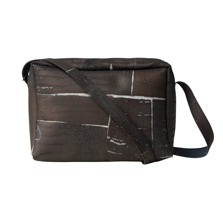 Zip Bag with Strap Raw Leather Black