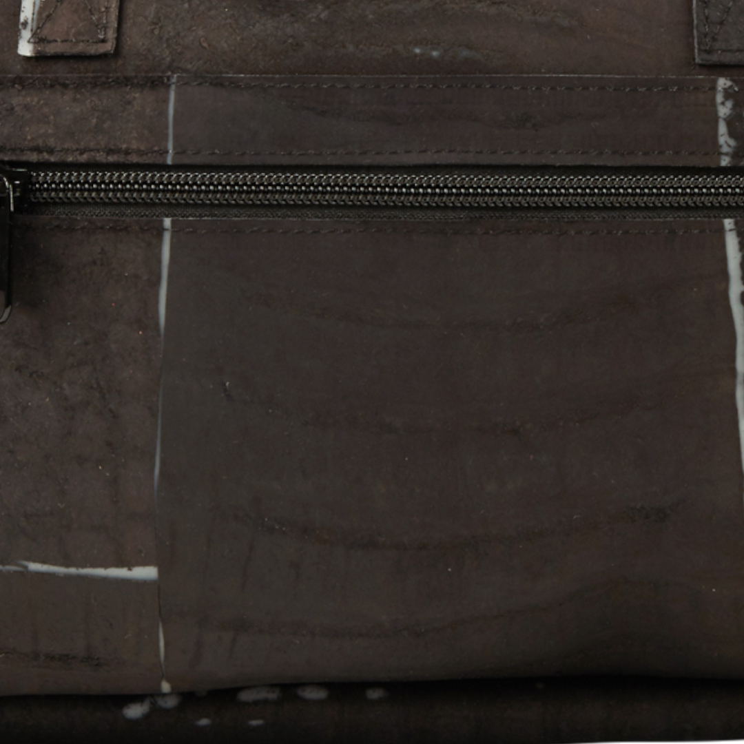 Travel Bag Raw Leather Black XS