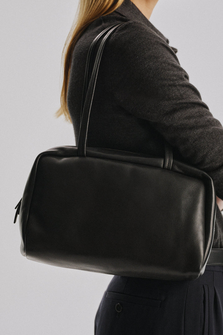 Astra Bowling Bag in Black