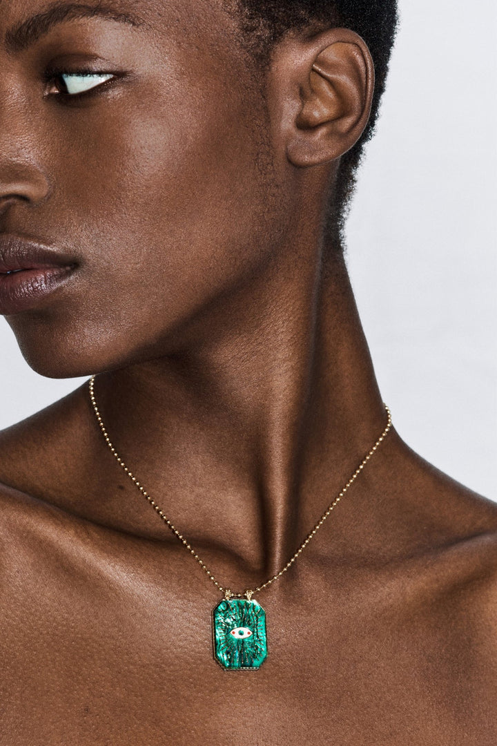 Raiz'in Scapular Mother of Pearl Green (28mm)