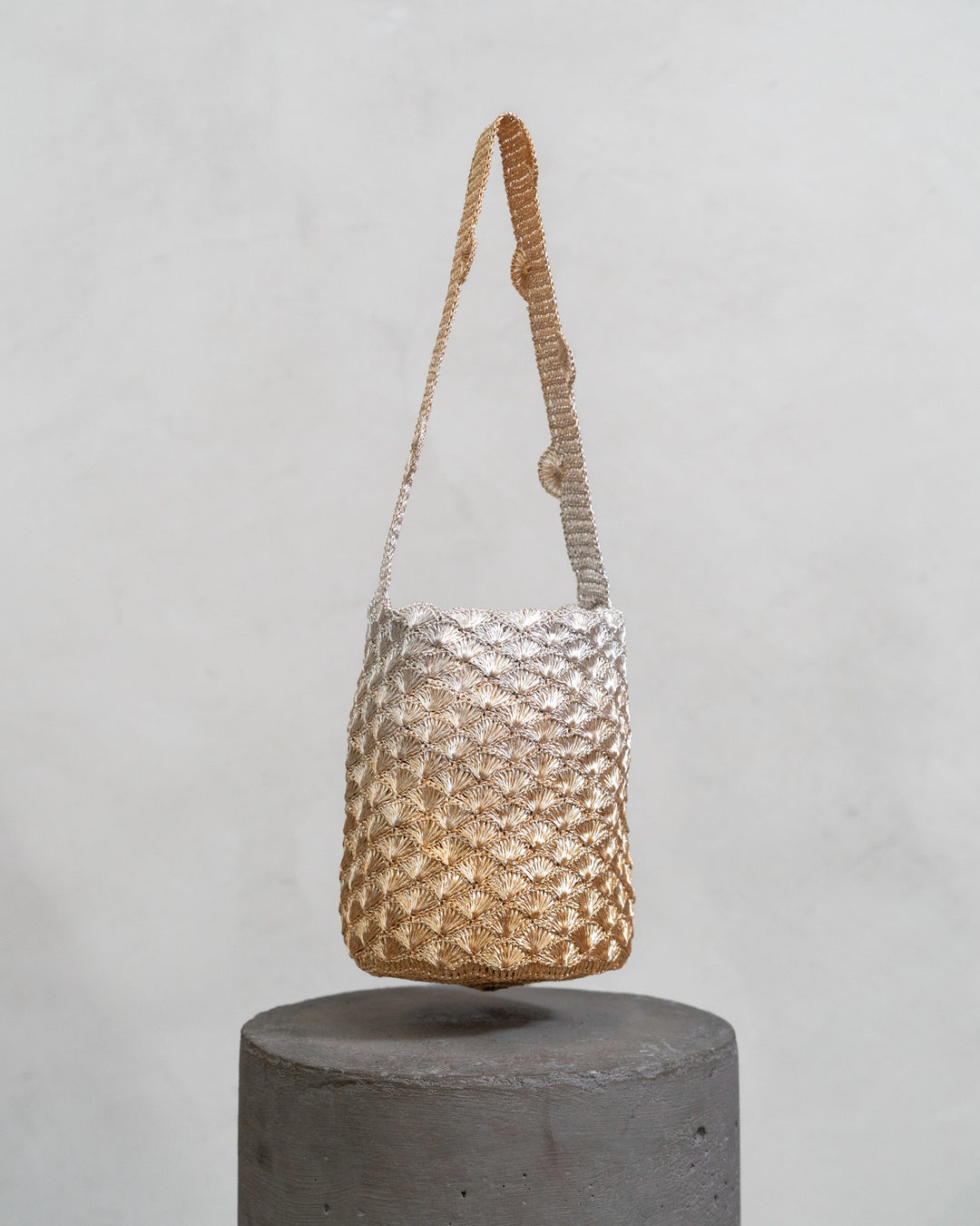 Kaia Seashell Mochila Silver & Gold