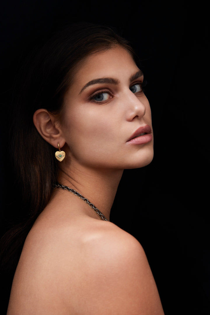 Eye Love Hoops