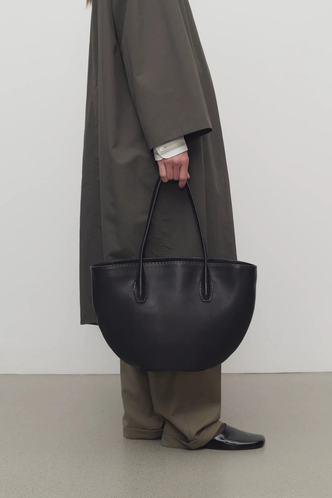 Alger Tote Bag in Black Brown - The Row - Ileana Makri
