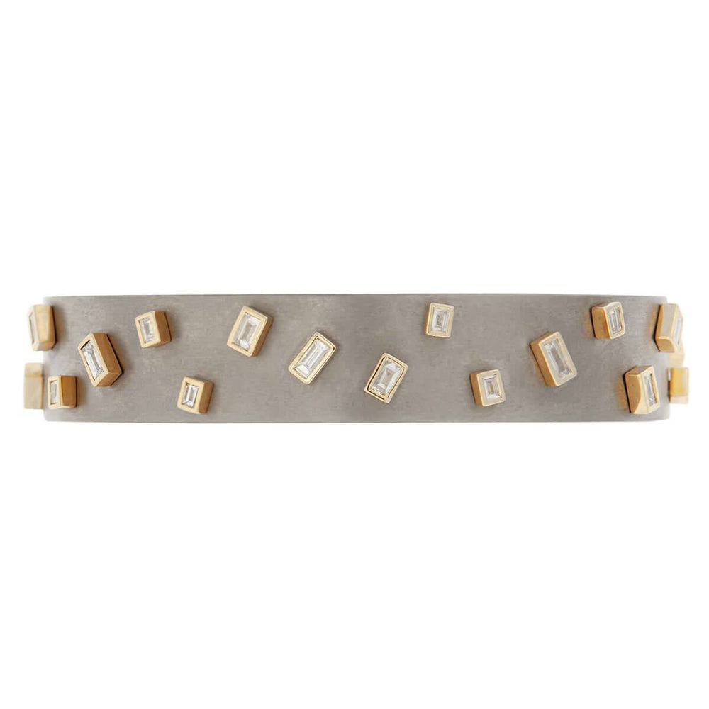 Baguette Sprinkles Medium Titan Cuff Y - D - TITANIUM - Ileana Makri