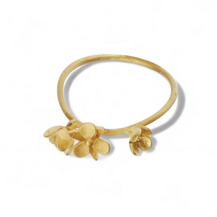 Blooming 3 Flower Ring