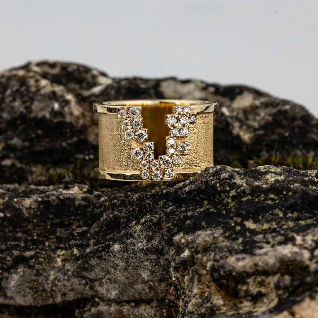 Broken Earth Ring - Alkemeya - Ileana Makri