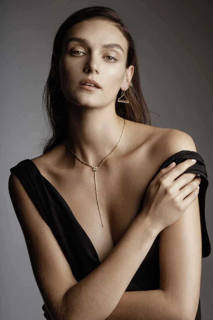 Daisy Bloom Lariat Y - LCD - Florescence - Ileana Makri