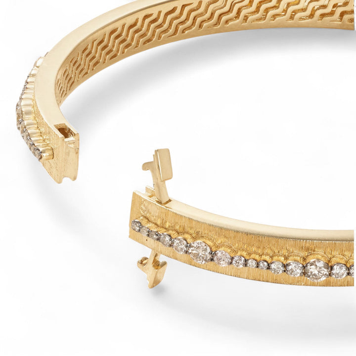 Diamond Ripple Bangle - Rivulet - Ileana Makri