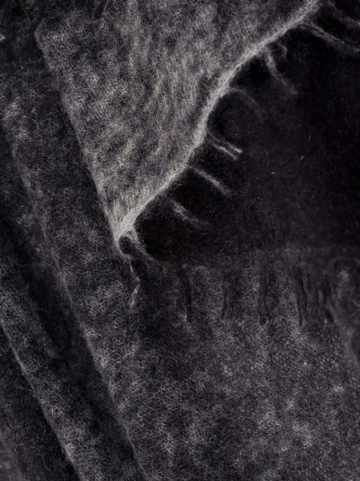 Giuni / 136 Black - Dianora Salviati - Ileana Makri