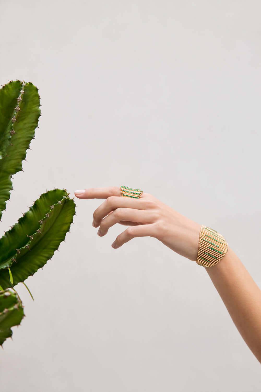 Grass Fence Ring Y - EM - Grass - Ileana Makri