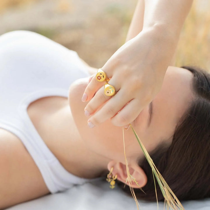 Happy Red Daisy Ring - Eye M Flower Power - Ileana Makri store