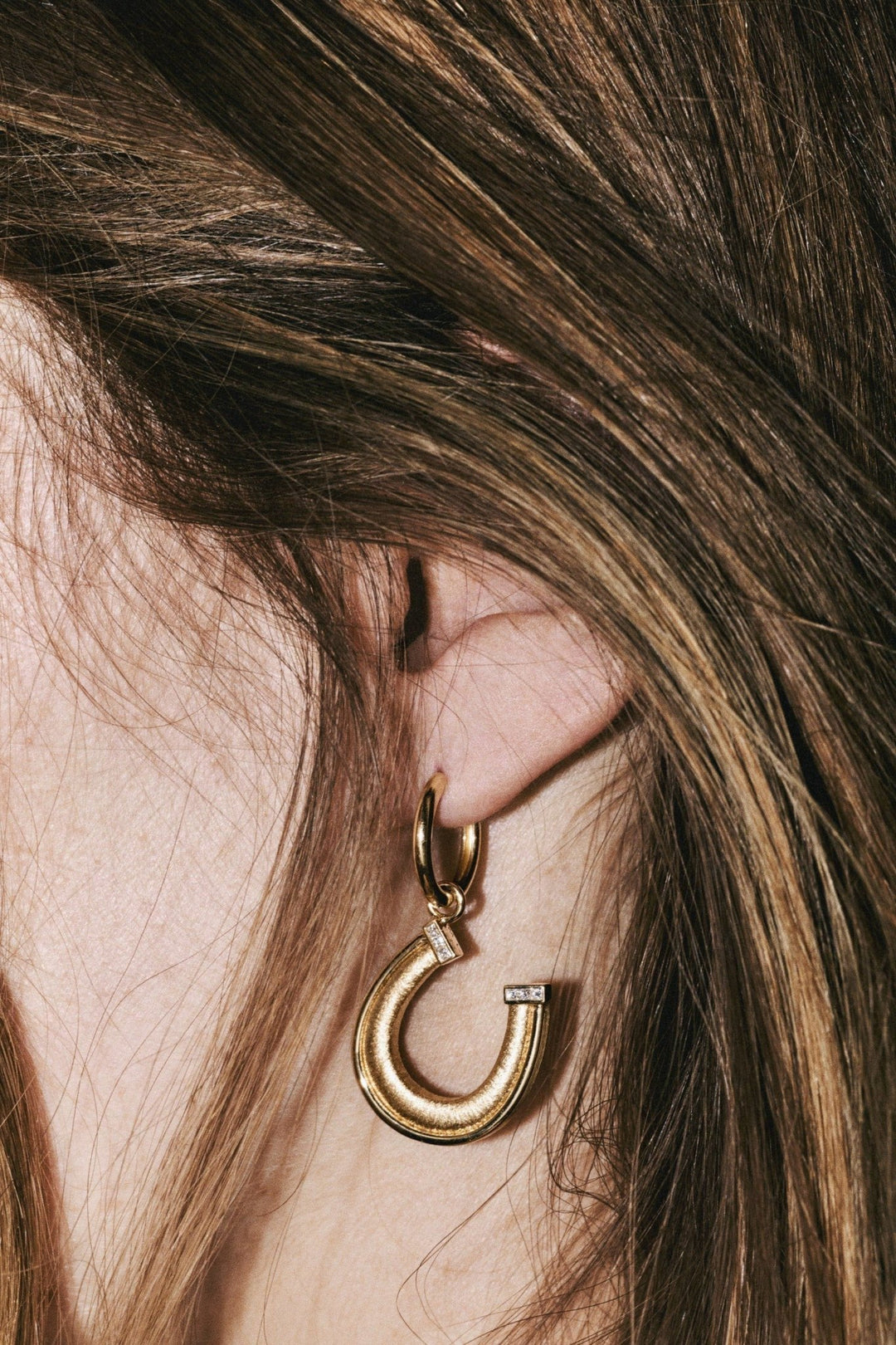 Horseshoe Charm - Marie Lichtenberg - Ileana Makri