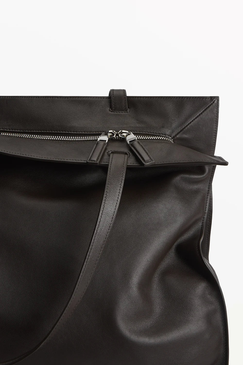 Ileana Makri Yumi Tote in dark brown cacao calfskin leather featuring a two-way zip closure and silver hardware.