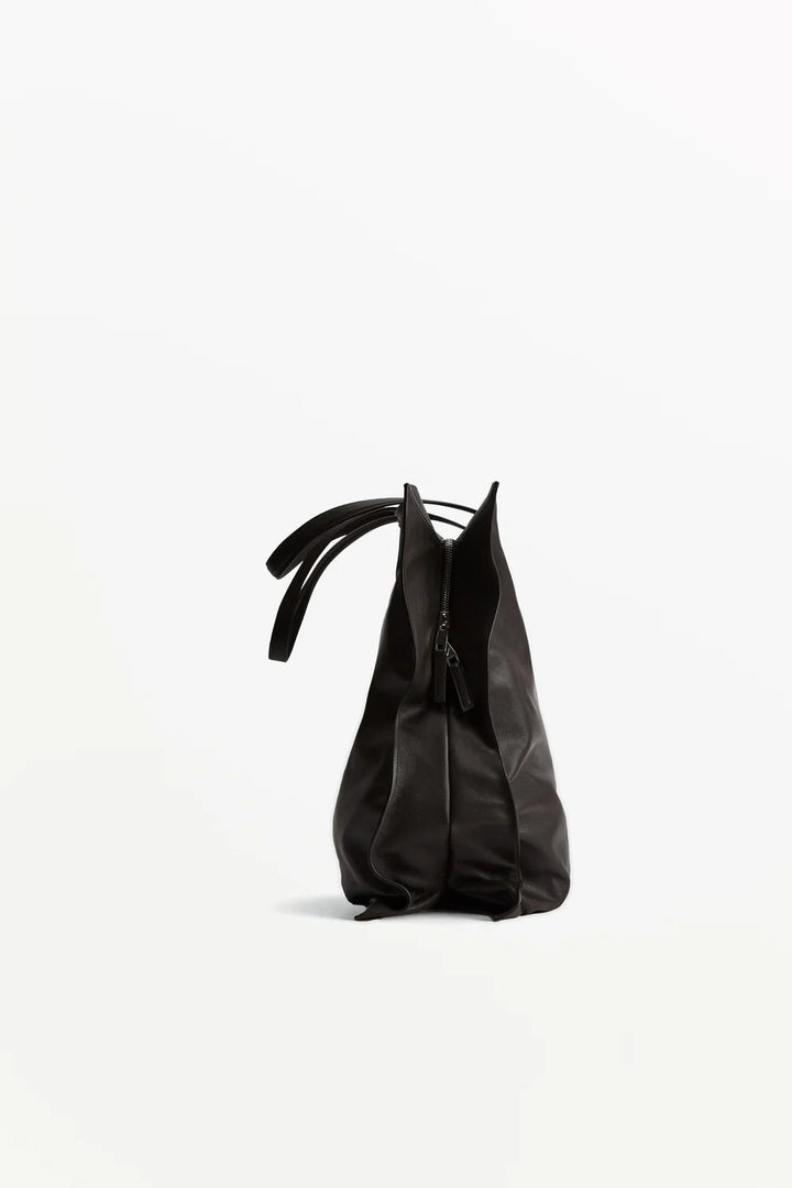 Ileana Makri Yumi Tote in dark brown cacao calfskin leather with a side profile view showing the zip closure