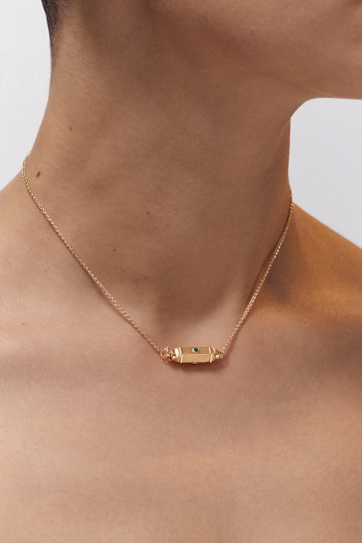 Micro coco emerald locket necklace (37cm) - Marie Lichtenberg - Ileana Makri