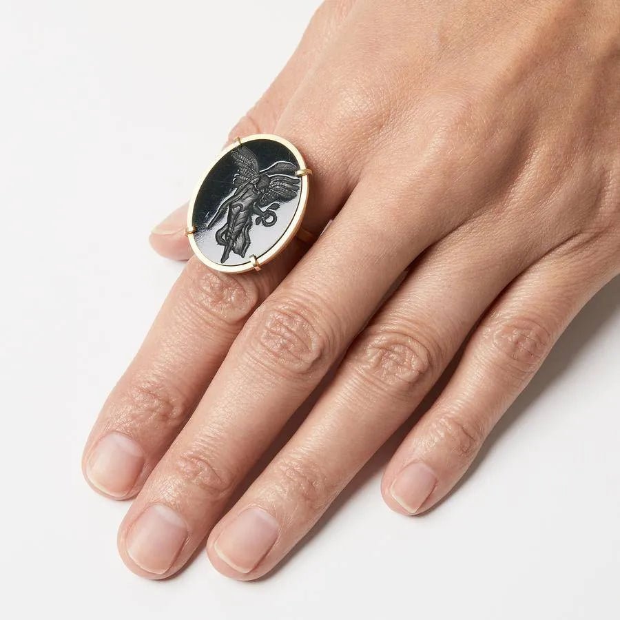 Nike Intaglio Ring - Reinstein Ross - Ileana Makri