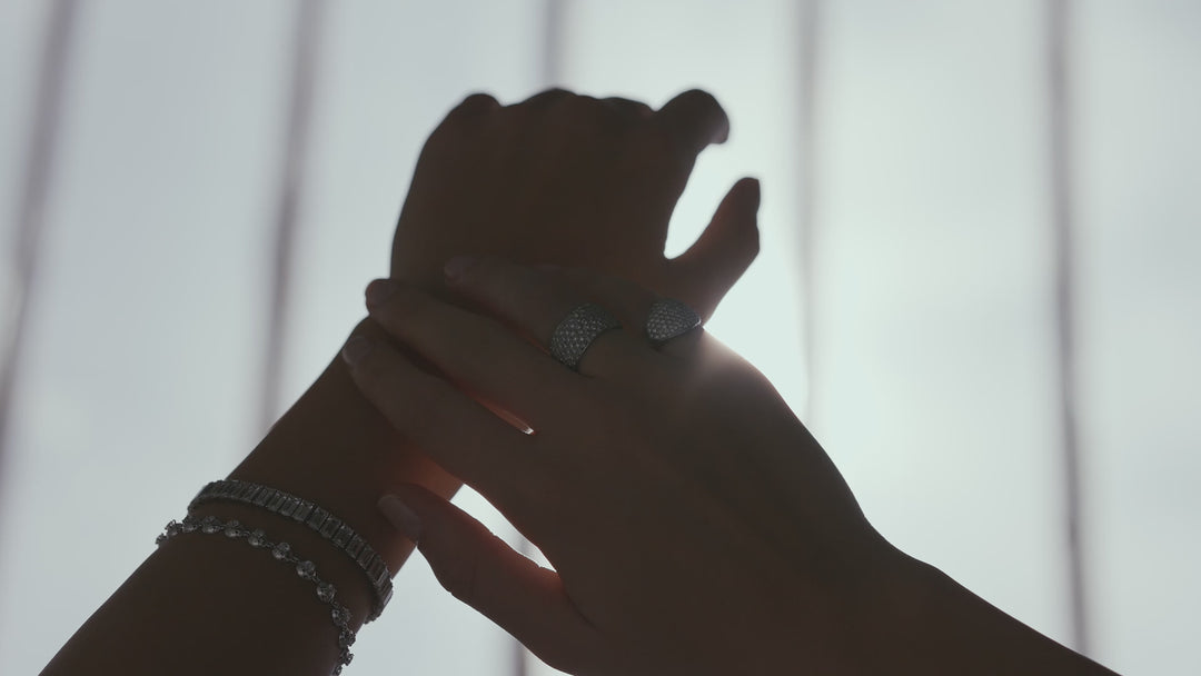 Seamless Pave Diamond Oblong Link Necklace