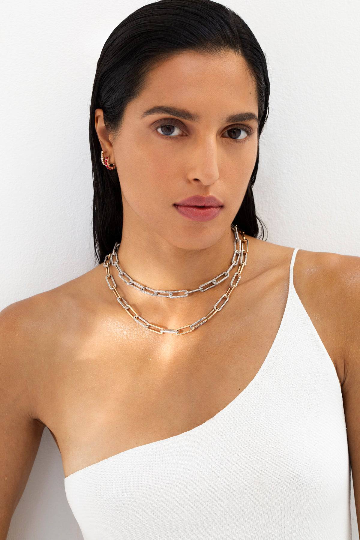 Seamless Oblong Single Diamond Link Necklace