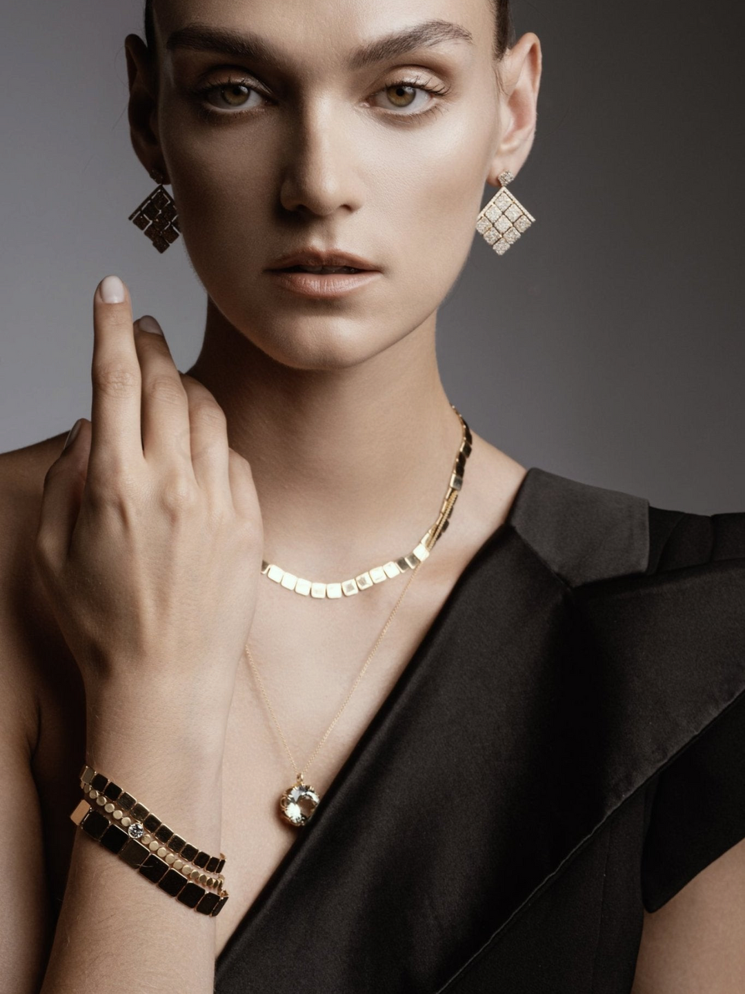 Single Diamond Ripple Bracelet Y - D - Cascade - Ileana Makri
