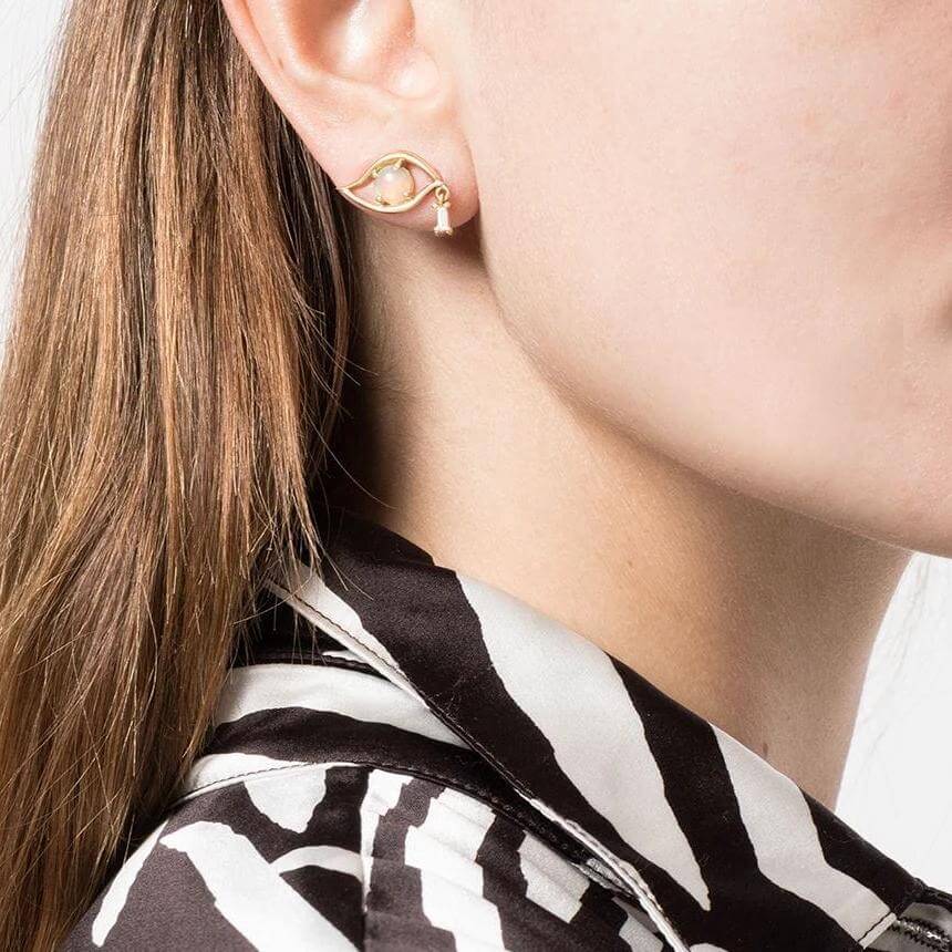 Single Diamond Tear Earring - THE EDIT - Ileana Makri