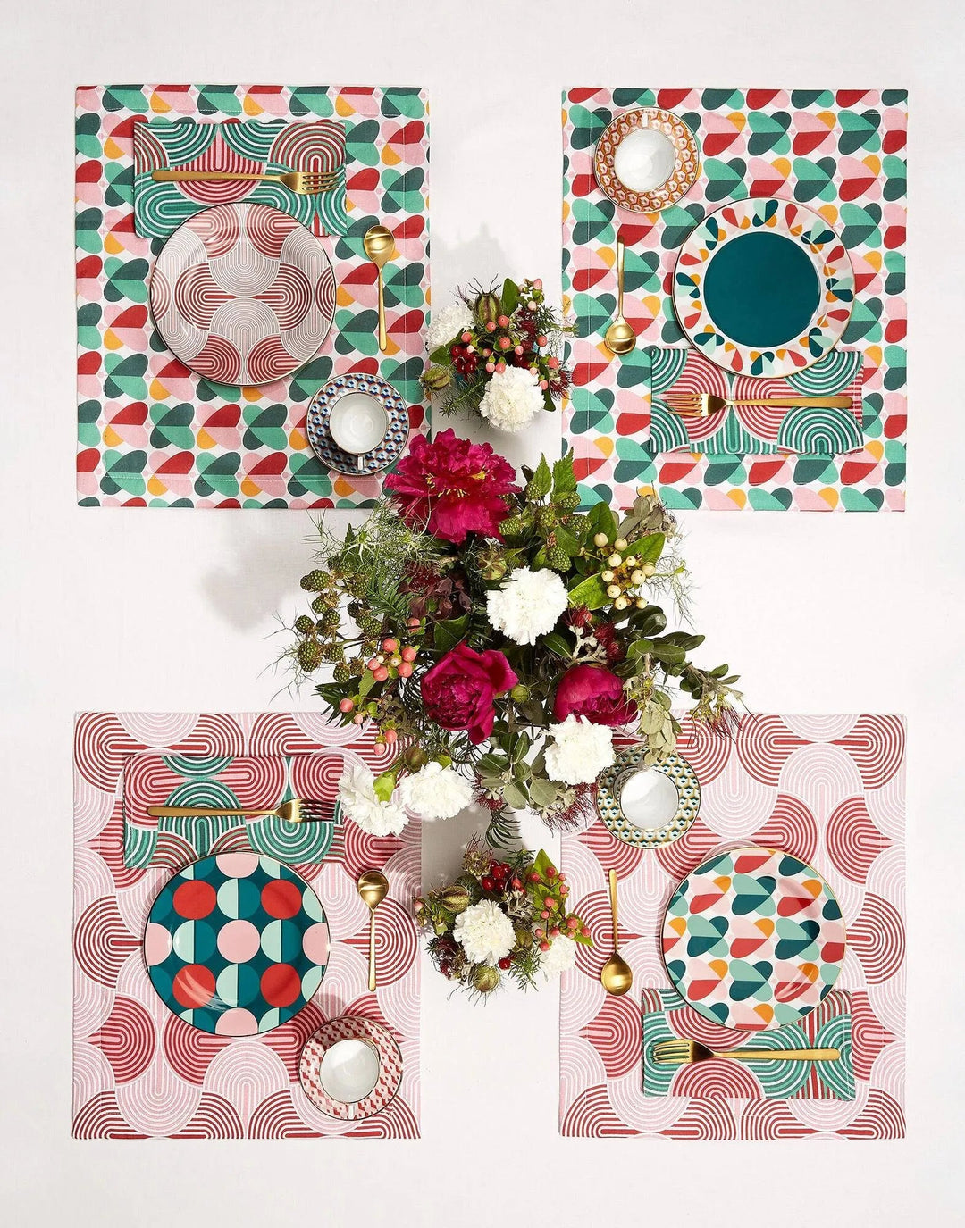 Slinky Rosso Placemats in Linen (Set of 2) - La Double J Home - Ileana Makri