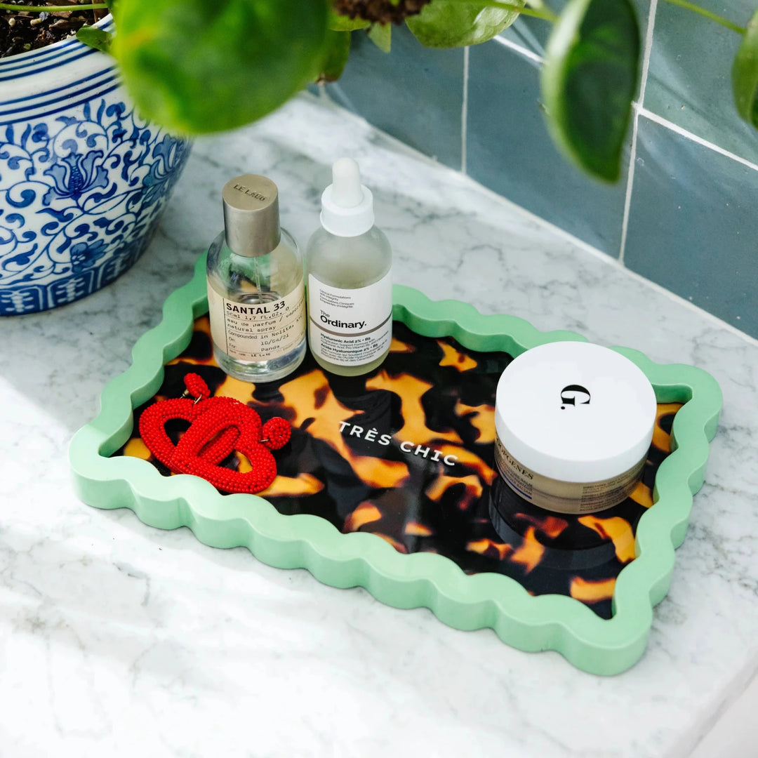 Trés Chic Lacquer Tray Medium - Furbish - Ileana Makri