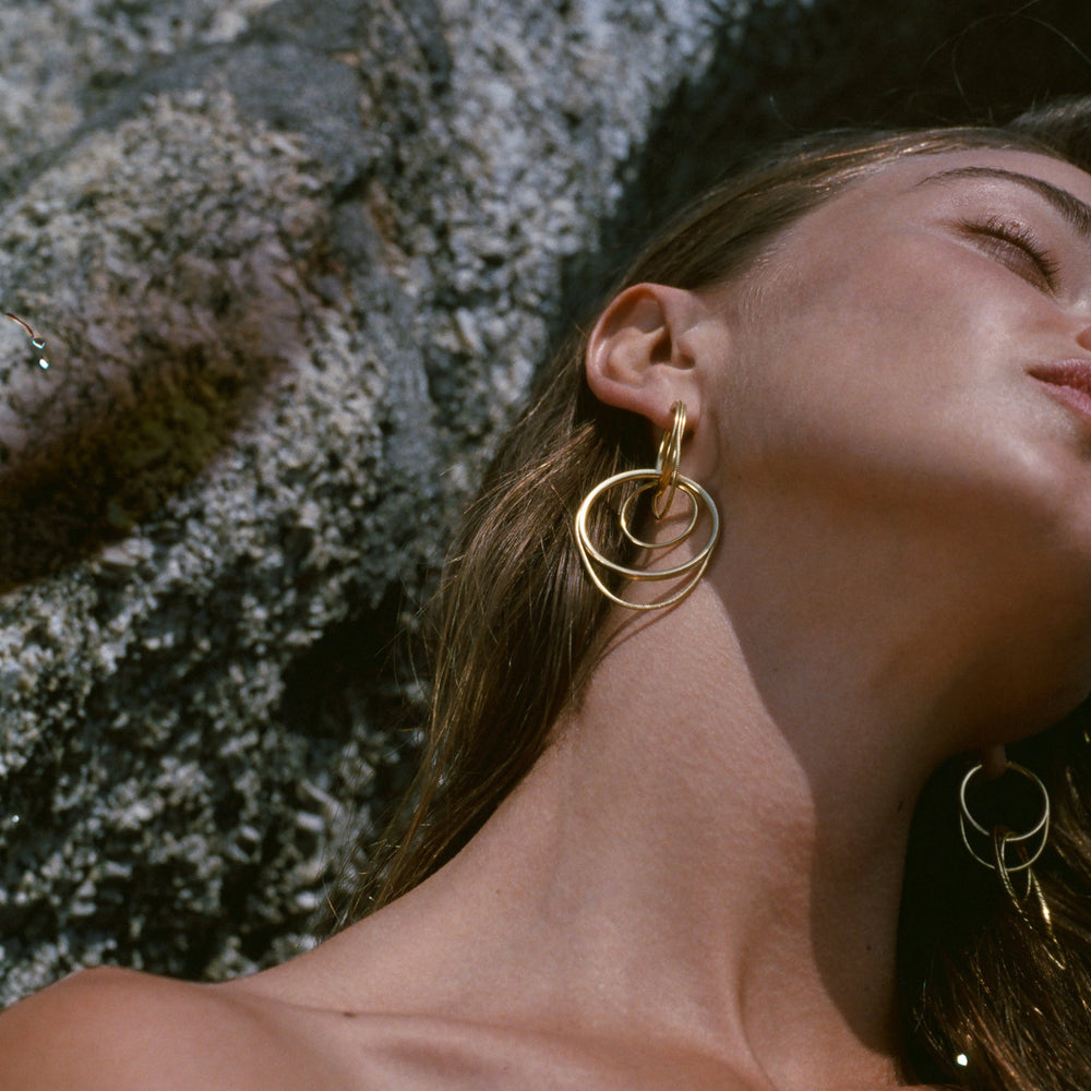 Twinkler Looped Hoops YG - Maggoosh - Ileana Makri